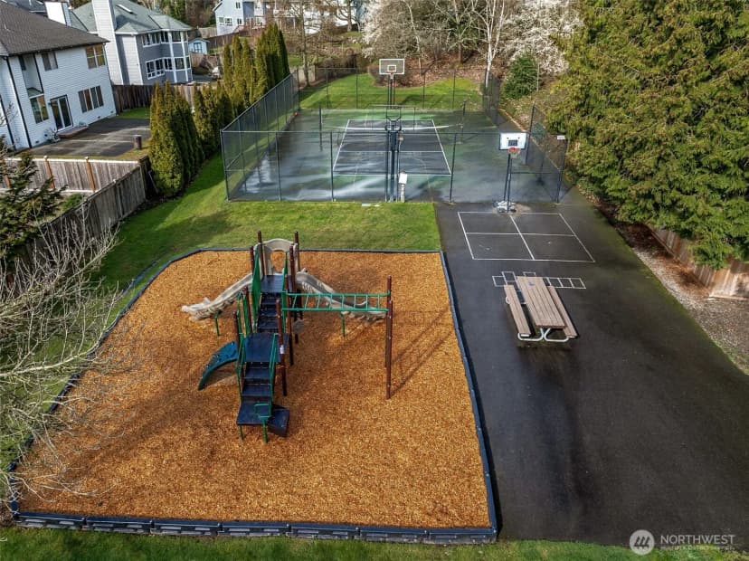 Property photo for 1704 Field Place Ne, Renton photo 35