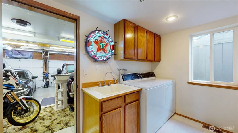 Property photo for 1704 Field Place Ne, Renton photo 16