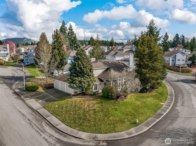 Property photo for 1704 Field Place Ne, Renton