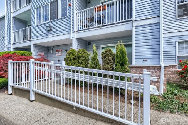 Property photo for 18621 Blueberry Lane #b209, Monroe photo 2