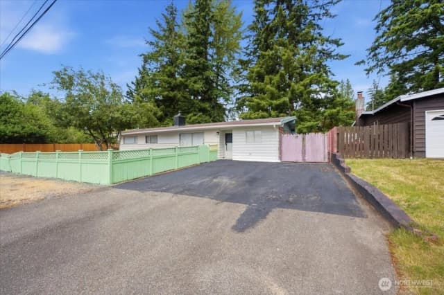 Property photo for 6309 193rd Street Sw, Lynnwood photo 3