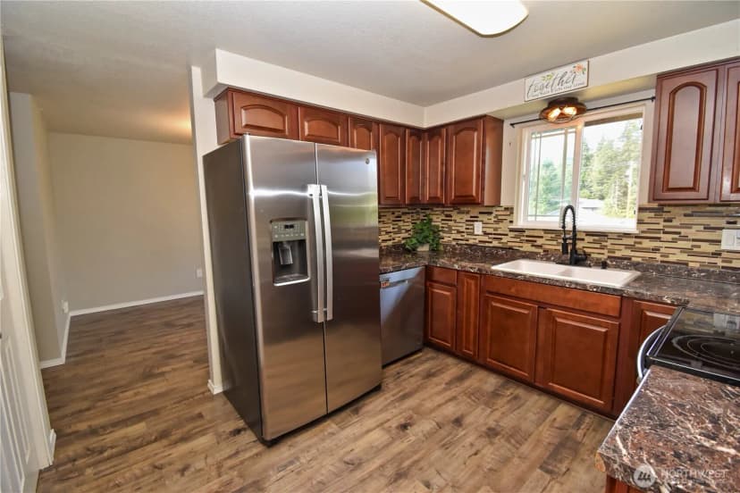 Property photo for 2407 255th Street Nw, Stanwood photo 19