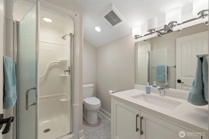 Property photo for 24229 7th Ave Se Avenue Se #b, Bothell photo 39