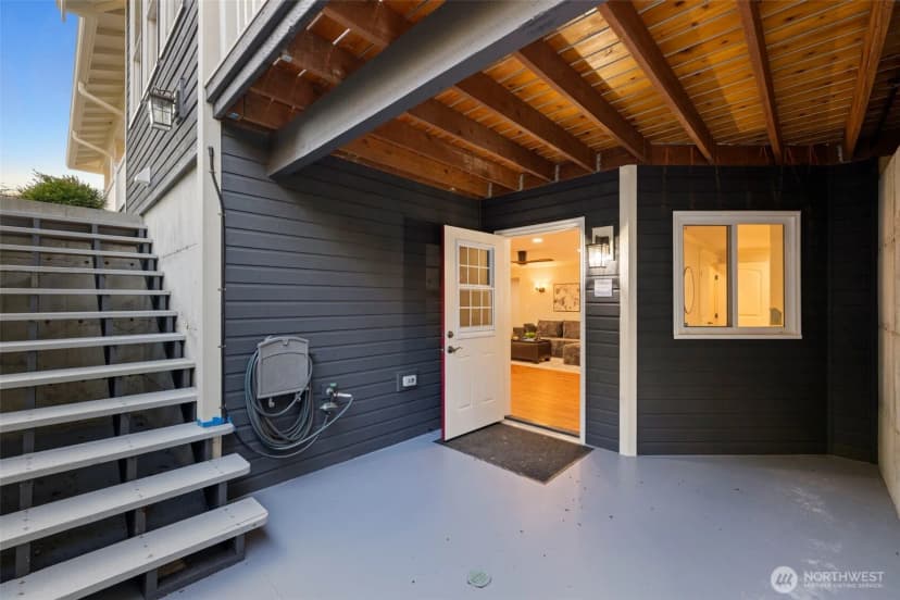 Property photo for 24229 7th Ave Se Avenue Se #b, Bothell photo 25