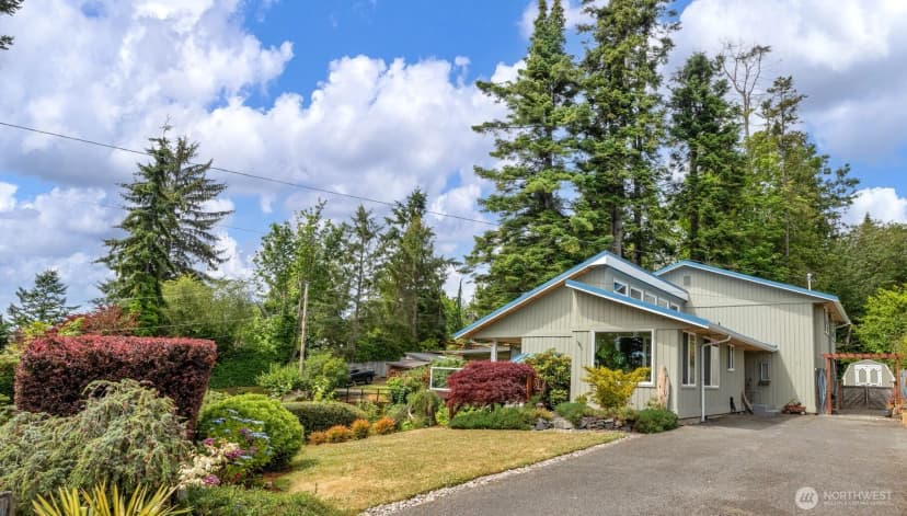 Property photo for 1011 43rd Street Nw, Marysville