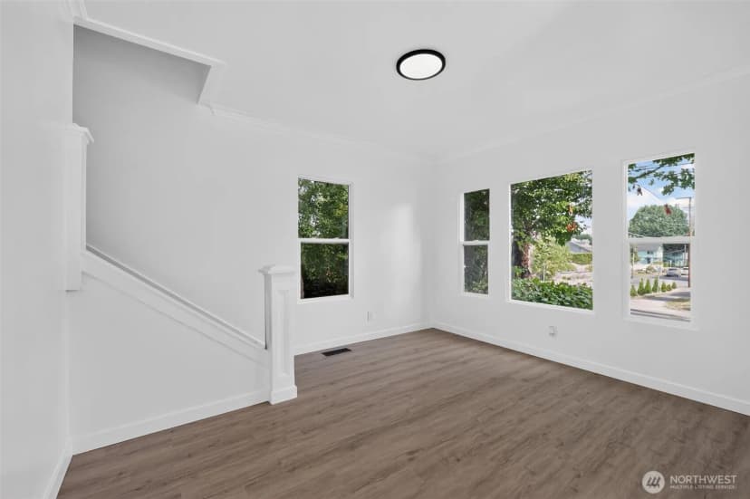Property photo for 1737 6th Street, Bremerton photo 4