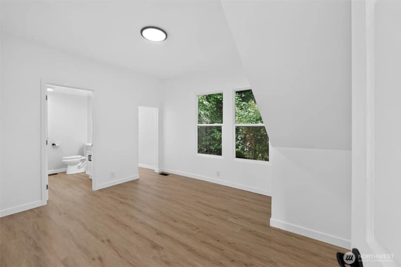 Property photo for 1737 6th Street, Bremerton photo 10