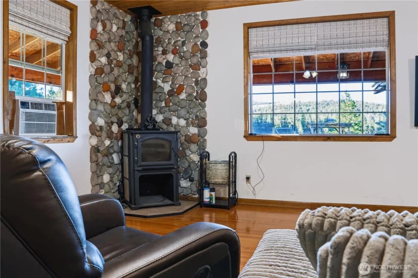 Property photo for 155 Tamarack Road, Tonasket photo 8