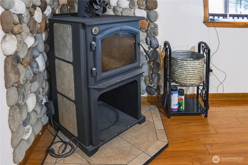Property photo for 155 Tamarack Road, Tonasket photo 10