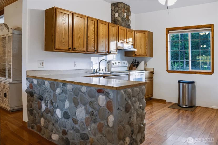 Property photo for 155 Tamarack Road, Tonasket photo 9