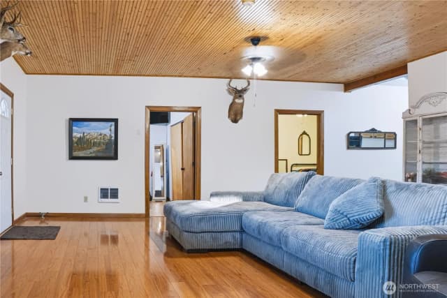Property photo for 155 Tamarack Road, Tonasket photo 5
