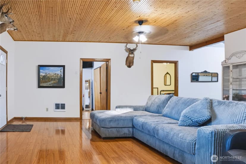 Property photo for 155 Tamarack Road, Tonasket photo 5