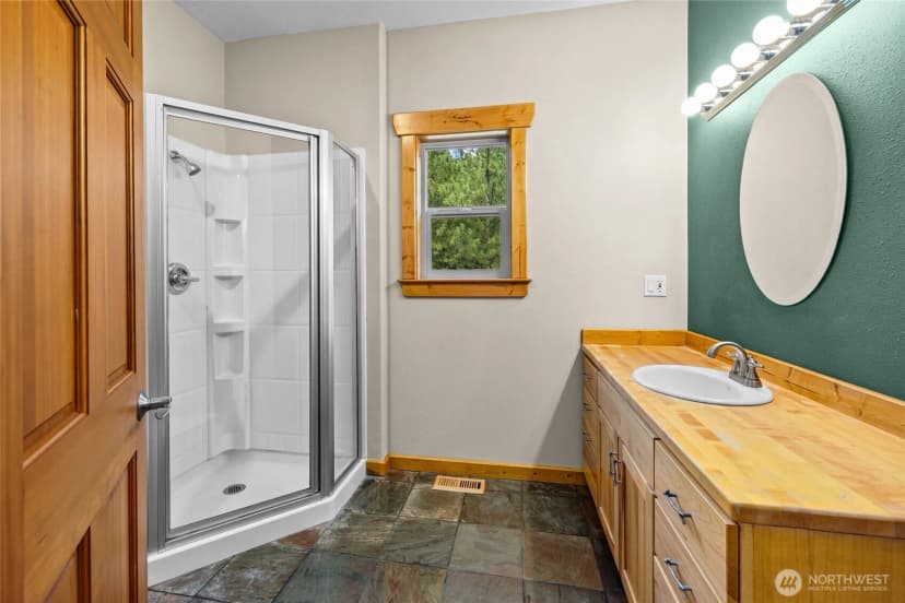Property photo for 4201 Westside Road, Cle Elum photo 14