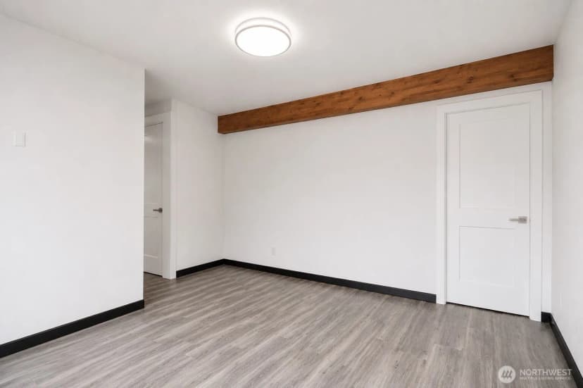 Property photo for 151 Ne 115th St, Seattle photo 10