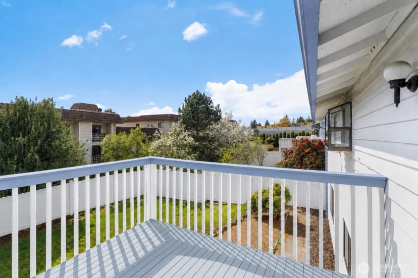 Property photo for 151 Ne 115th St, Seattle photo 14