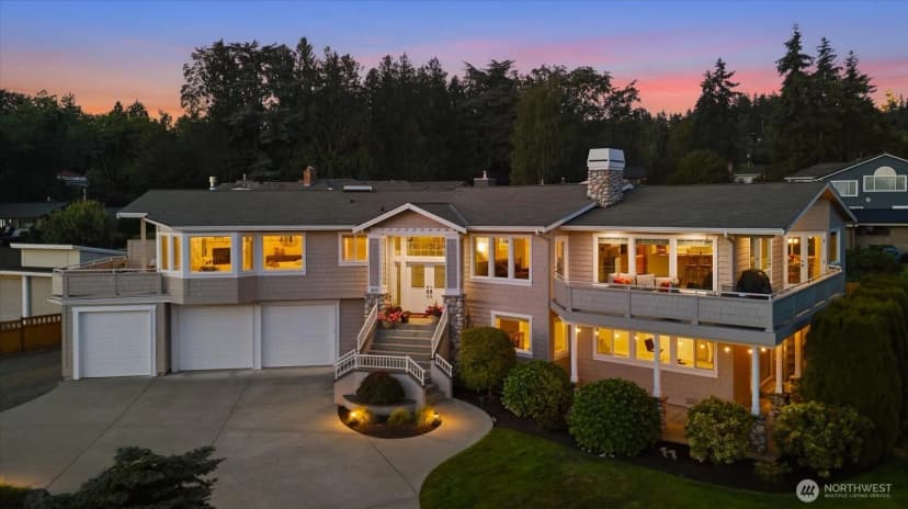 Property photo for 809 Driftwood Place, Edmonds