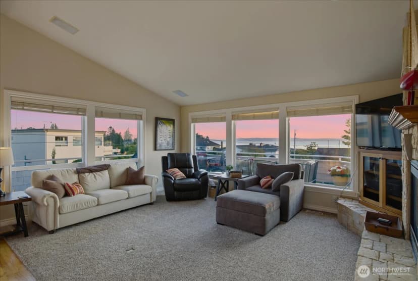Property photo for 809 Driftwood Place, Edmonds photo 17