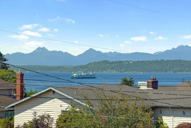 Property photo for 809 Driftwood Place, Edmonds photo 5
