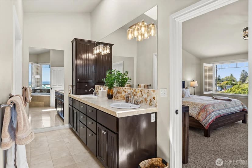 Property photo for 809 Driftwood Place, Edmonds photo 26