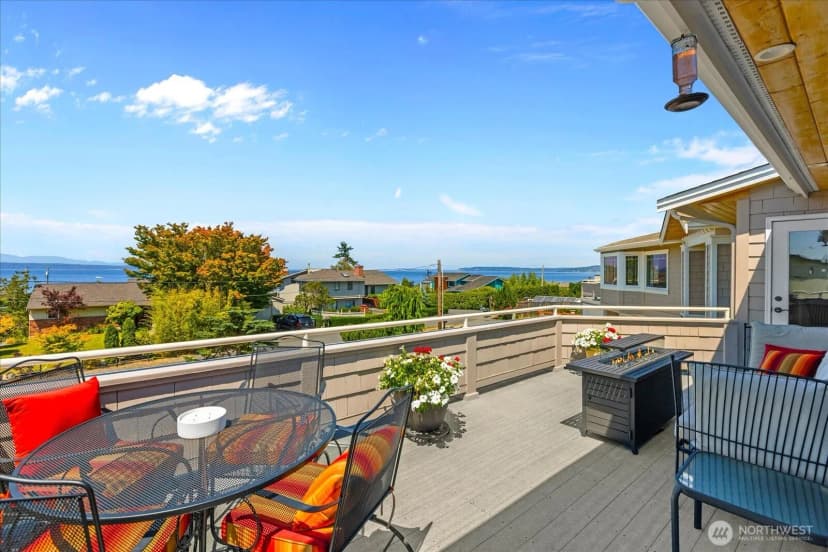 Property photo for 809 Driftwood Place, Edmonds photo 15