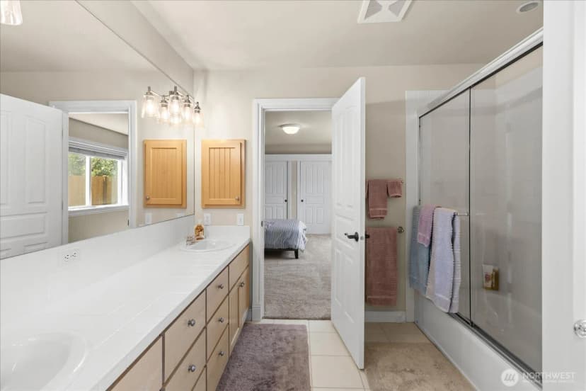 Property photo for 809 Driftwood Place, Edmonds photo 35
