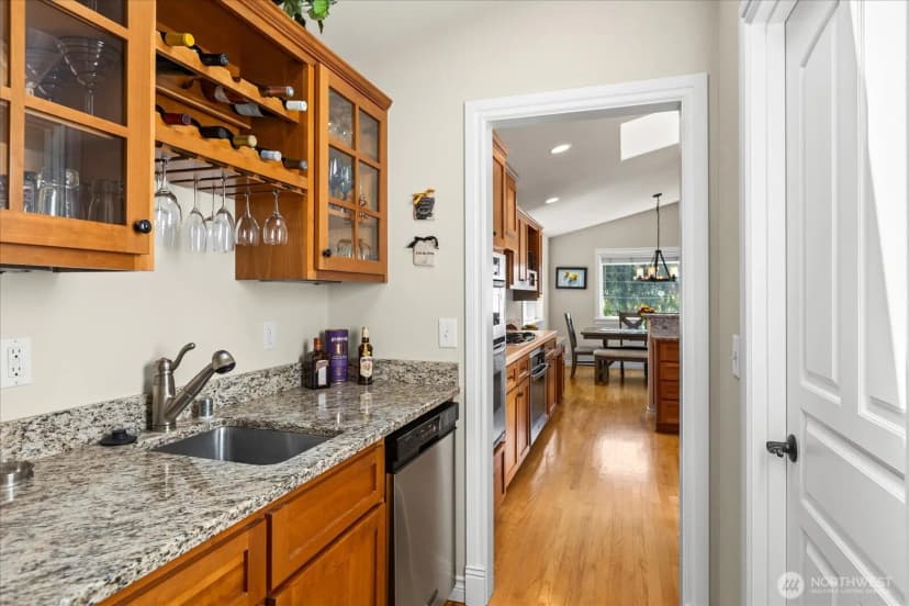Property photo for 809 Driftwood Place, Edmonds photo 21