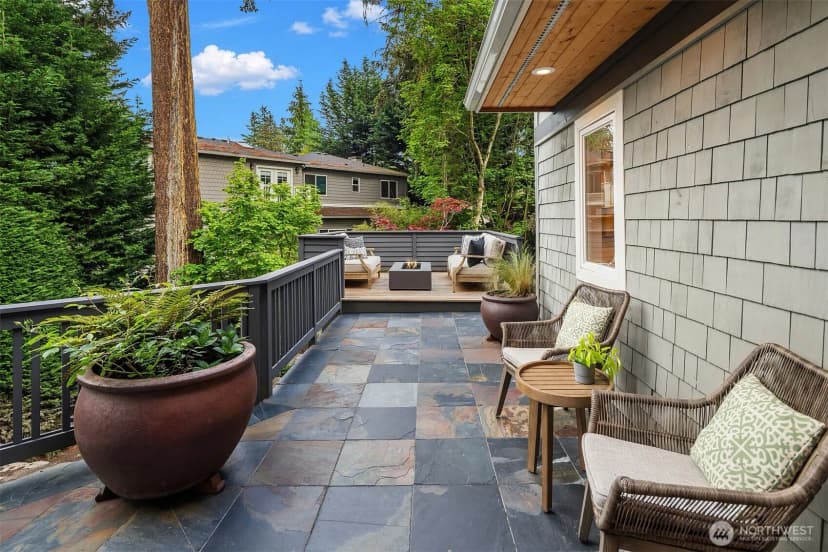Property photo for 2038 9th Street W, Kirkland photo 12