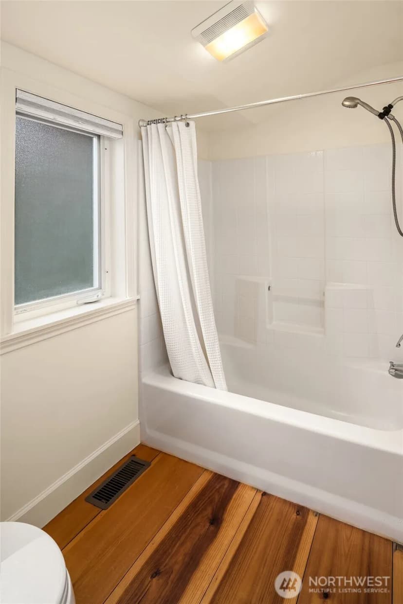 Property photo for 2038 9th Street W, Kirkland photo 25