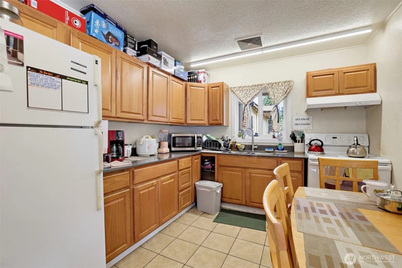 Property photo for 8417 S 259th Street, Kent photo 33