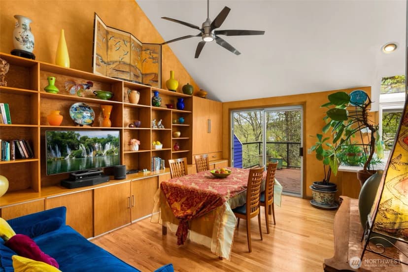 Property photo for 9602 Ne 35th Place, Clyde Hill photo 13