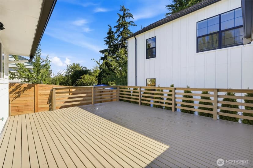 Property photo for 5946 18th Avenue Sw #1, Seattle photo 26