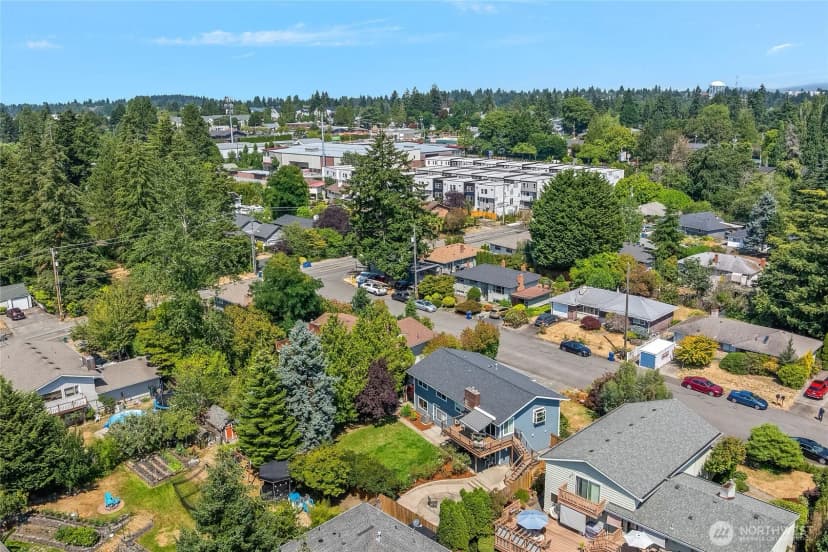 Property photo for 11621 19th Avenue Sw, Burien photo 36