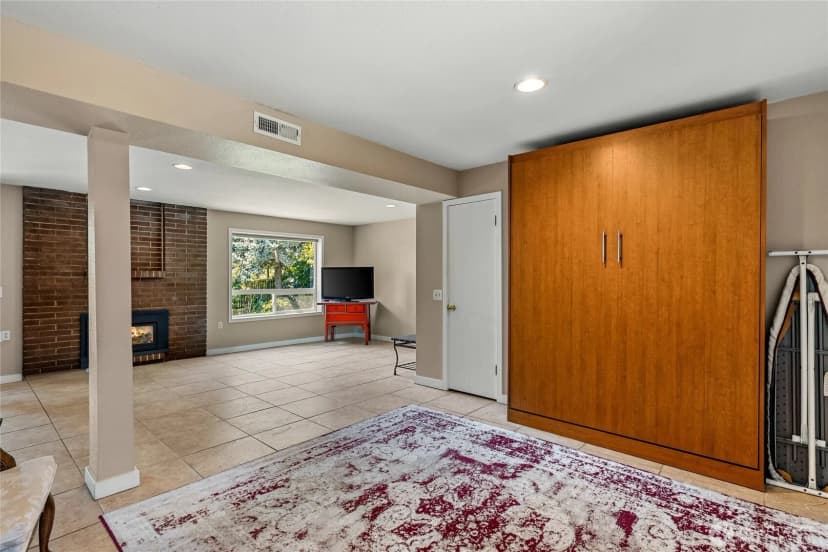 Property photo for 11621 19th Avenue Sw, Burien photo 24