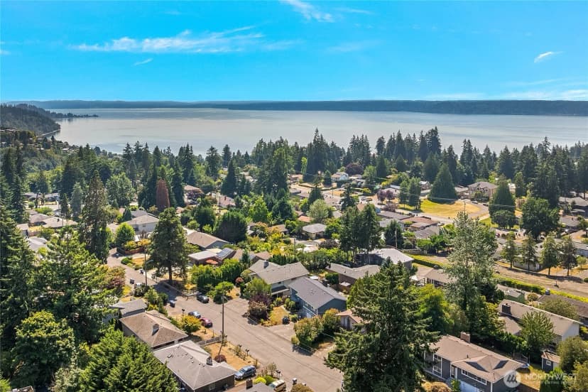Property photo for 11621 19th Avenue Sw, Burien photo 34