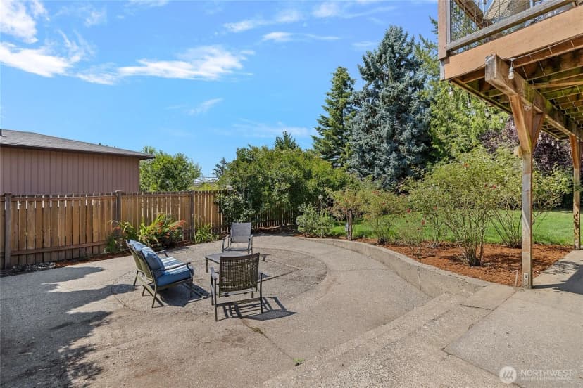 Property photo for 11621 19th Avenue Sw, Burien photo 30