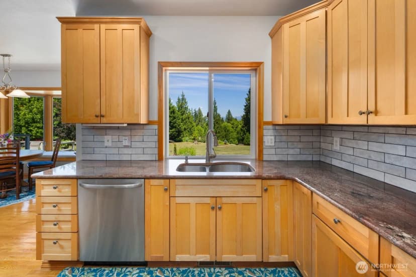 Property photo for 19011 32nd Avenue Nw, Stanwood photo 16