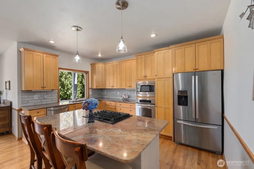 Property photo for 19011 32nd Avenue Nw, Stanwood photo 15