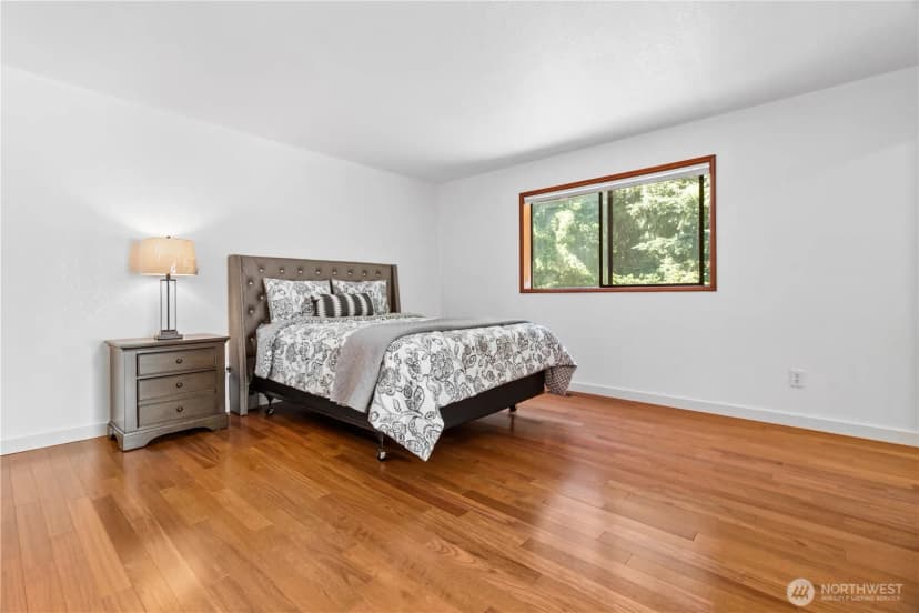 Property photo for 32827 12th Avenue Sw, Federal Way photo 9