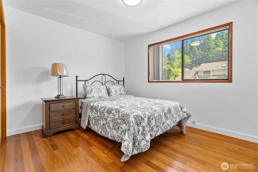 Property photo for 32827 12th Avenue Sw, Federal Way photo 14