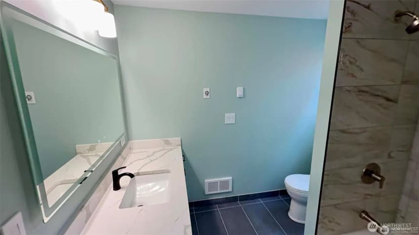 Property photo for 9040 17th Avenue Sw, Seattle photo 23