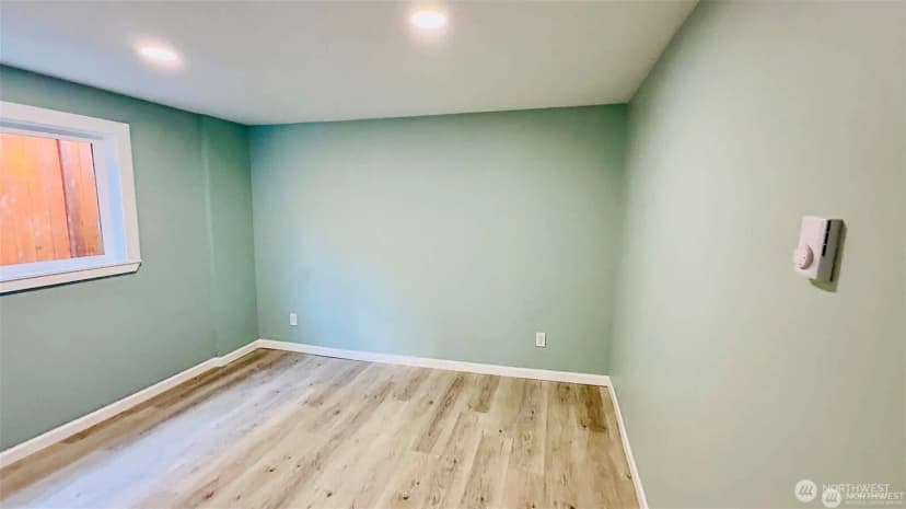 Property photo for 9040 17th Avenue Sw, Seattle photo 21