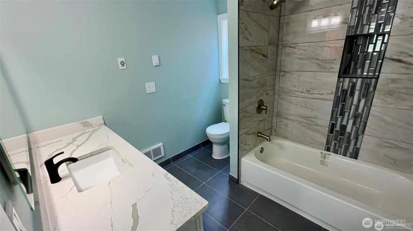 Property photo for 9040 17th Avenue Sw, Seattle photo 22