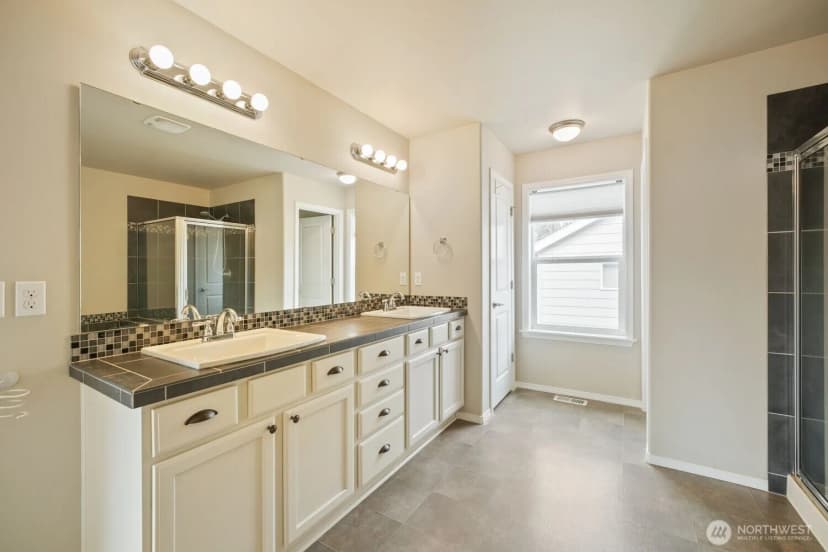 Property photo for 34004 12th Place Sw, Federal Way photo 29