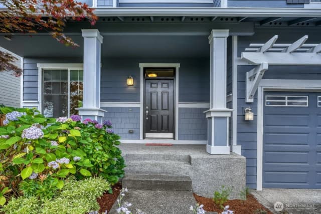 Property photo for 34004 12th Place Sw, Federal Way photo 2