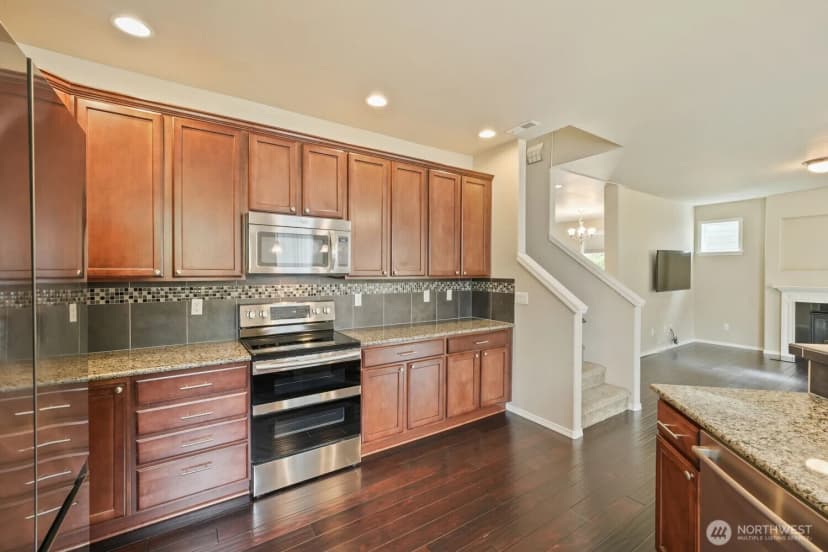 Property photo for 34004 12th Place Sw, Federal Way photo 17