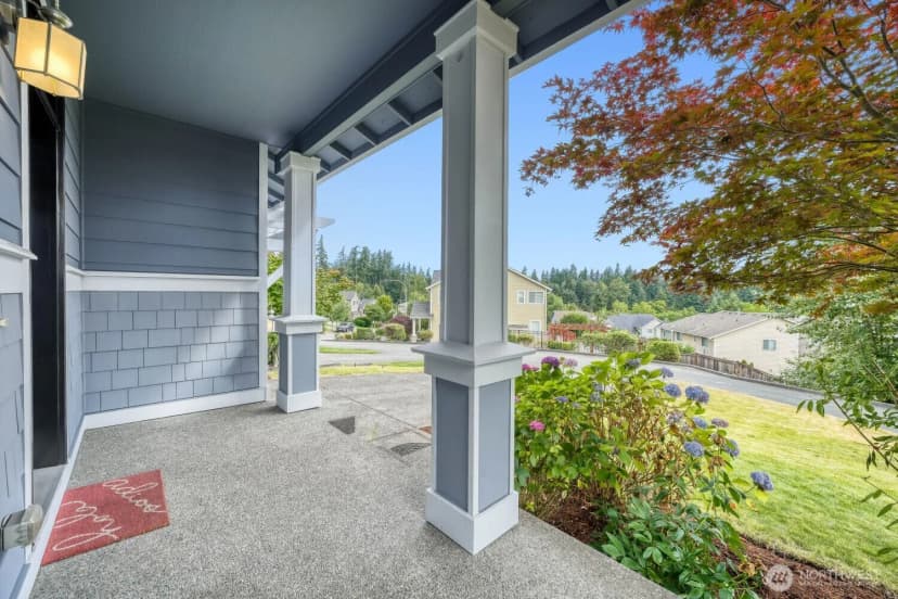 Property photo for 34004 12th Place Sw, Federal Way photo 3