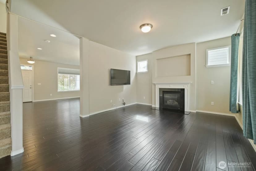 Property photo for 34004 12th Place Sw, Federal Way photo 6
