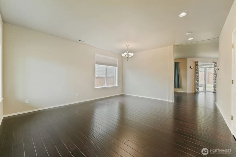 Property photo for 34004 12th Place Sw, Federal Way photo 9