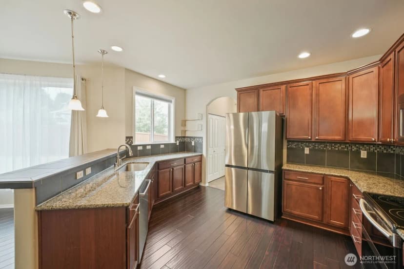 Property photo for 34004 12th Place Sw, Federal Way photo 14