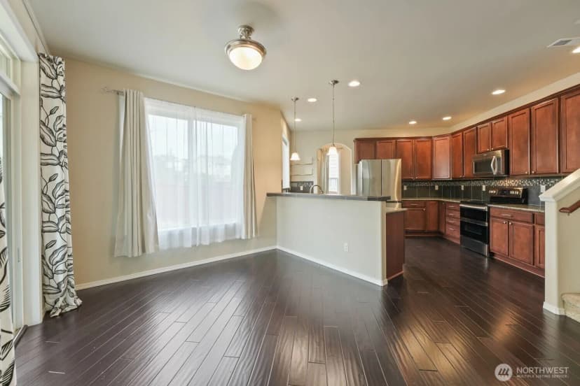 Property photo for 34004 12th Place Sw, Federal Way photo 22